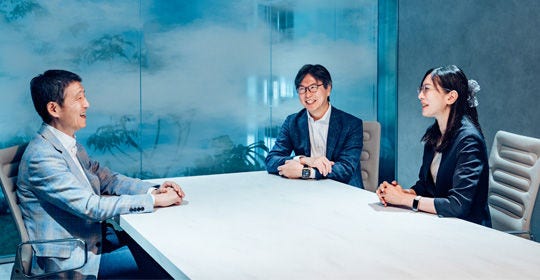 Japanese alt text: 森・濱田松本法律事務所　澤口氏、KPMG　坂本、木村