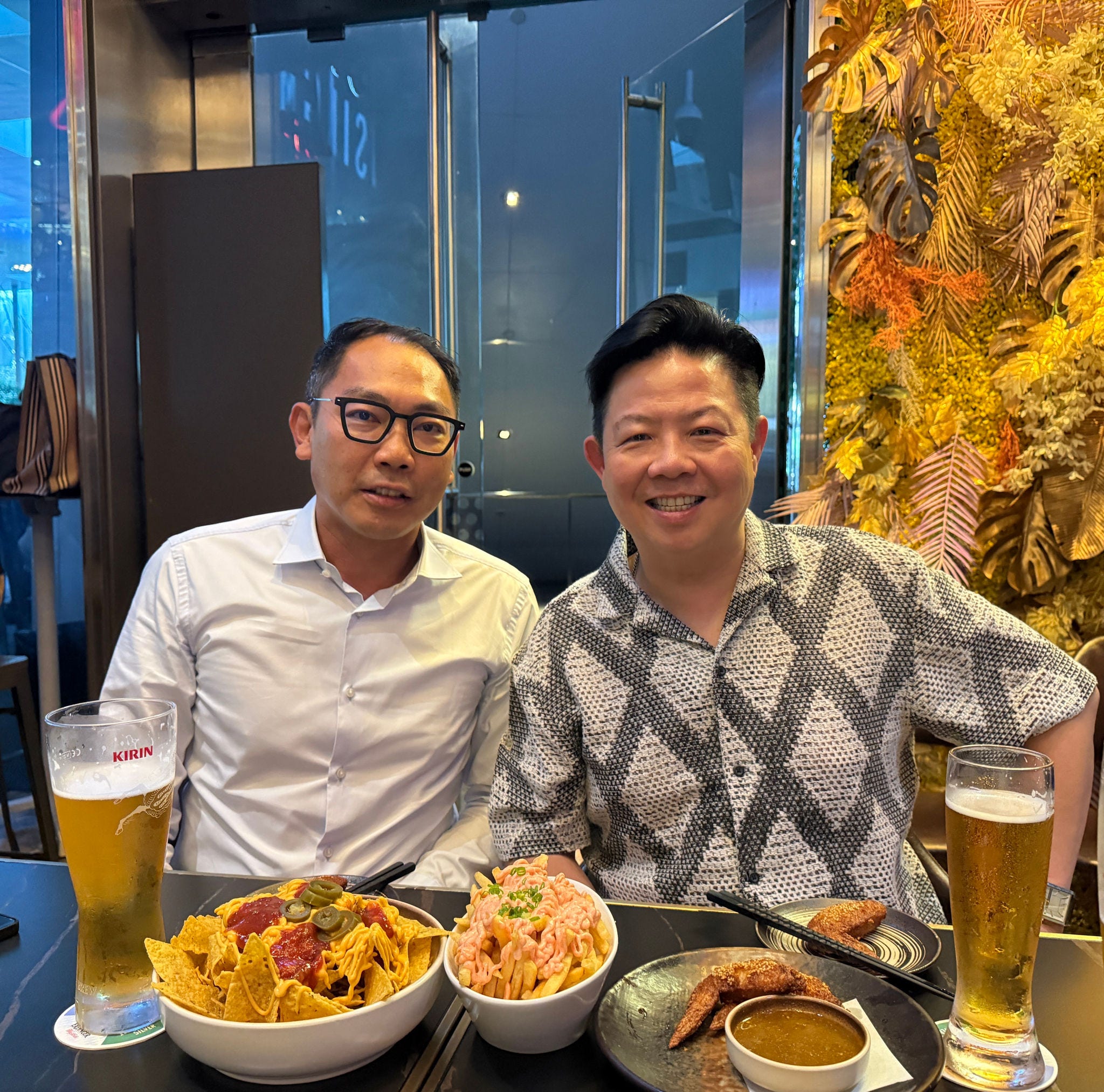 Tang Chek Keng with Peter Lim, KPMG’s Head of Alumni Relations