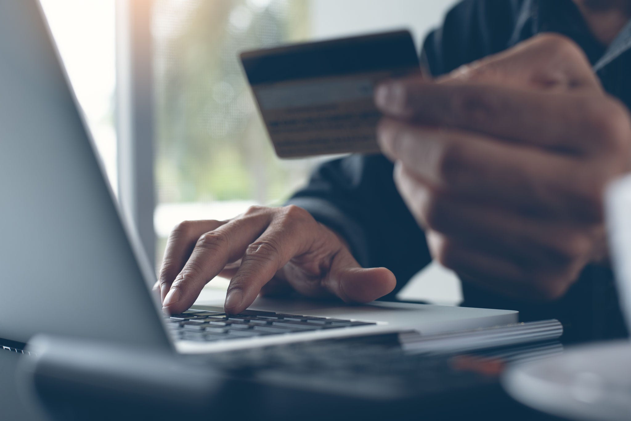 The CBM has updated Directive No. 18 and the Guidelines related to bank loan moratoria.
