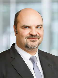 Image of Georg Knopfle 