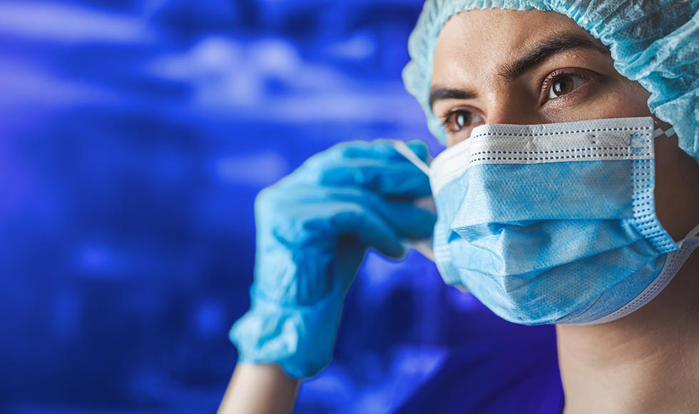 medical professional wearing a mask